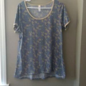 LuLaRoe flower top L 💖💖💖💖